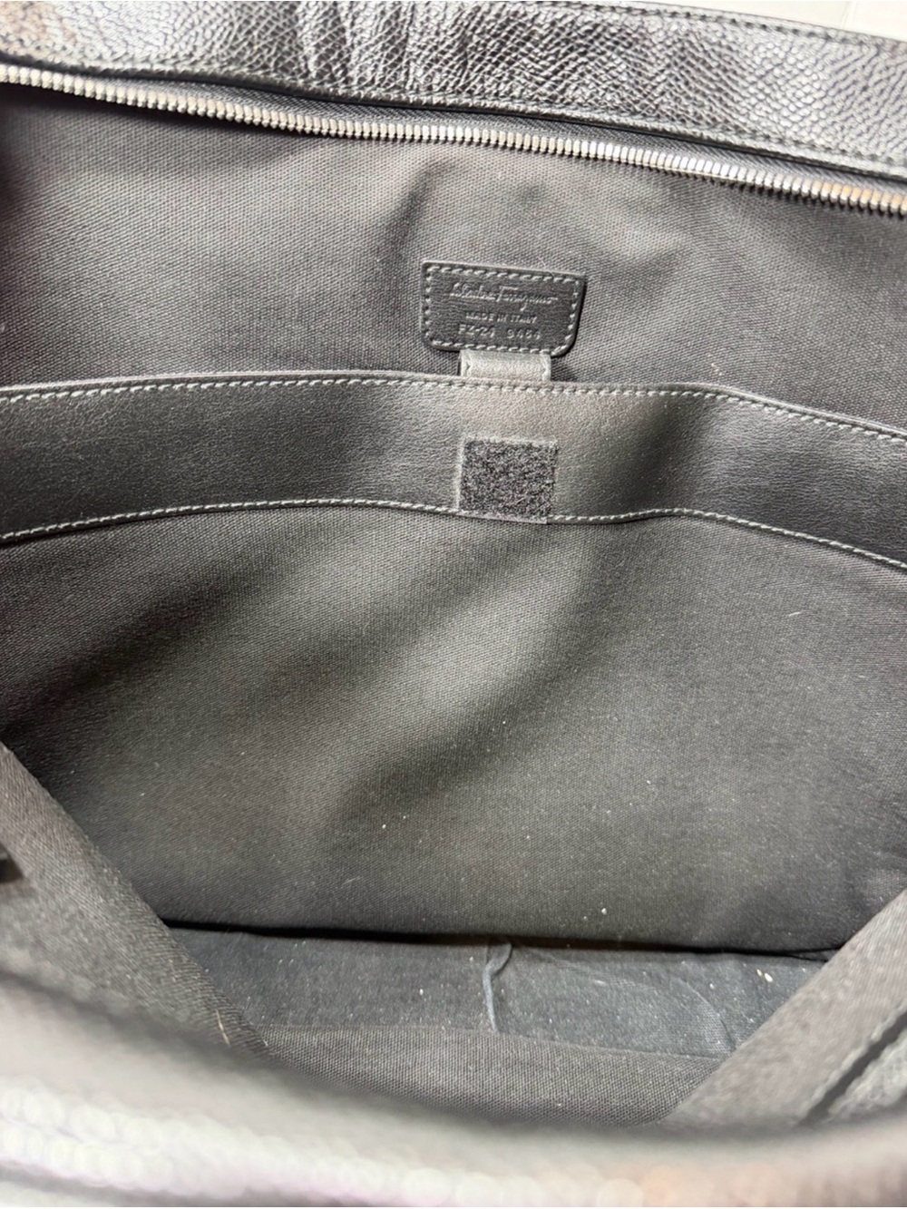 Salvatore Ferragamo Black Leather Men Briefcase, Sleep Professional Bag No Strap - Picture 9 of 9